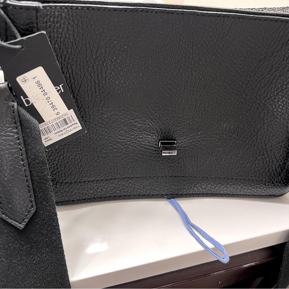 Botkier woman cross body.